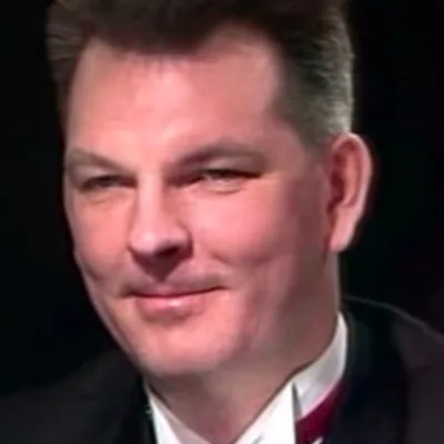 Александр Самокутяев